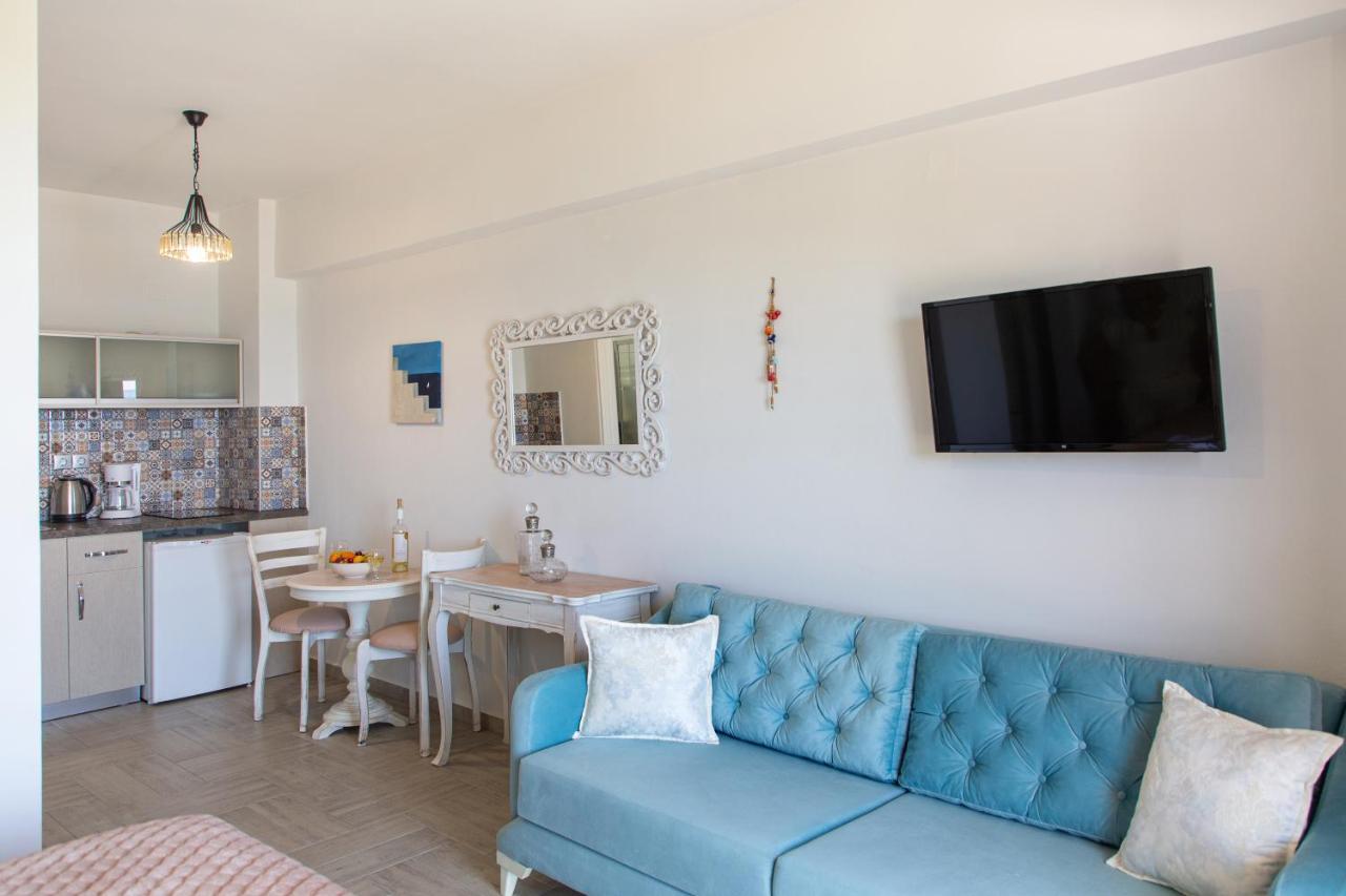 Elimia & Apartment *