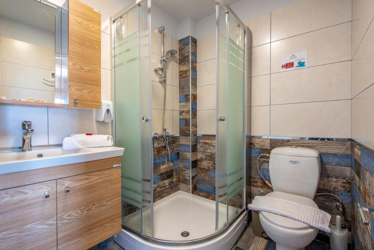 Elimia & Apartment Makry Gialos (Crete)